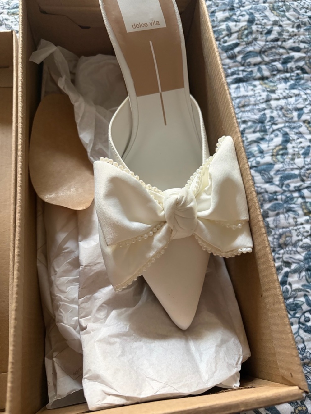 Dolce Vita White/Ivory Satin Bow Heels - Picture 6 of 7